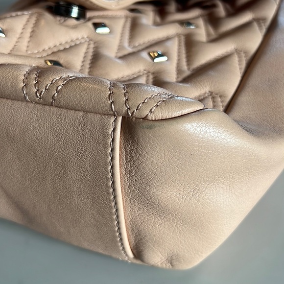 Valentino beautiful bag peach colour , in very good condition 🌸 - Picture 7 of 16